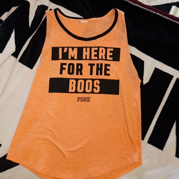 PINK VS "I'm here for the boos" tank small - Picture 2 of 3